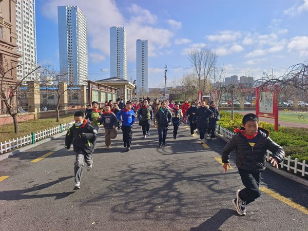 烟台市芝罘区鼎城小学开展反恐防暴活动