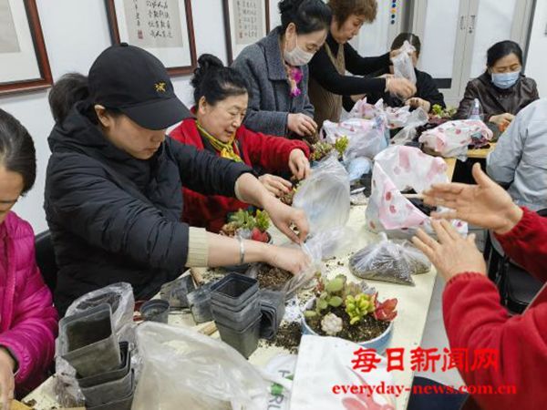 北京市通州区华悦园社区“手植绿意，拾趣多